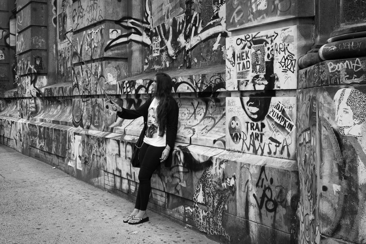 3 selfie spring and broadway