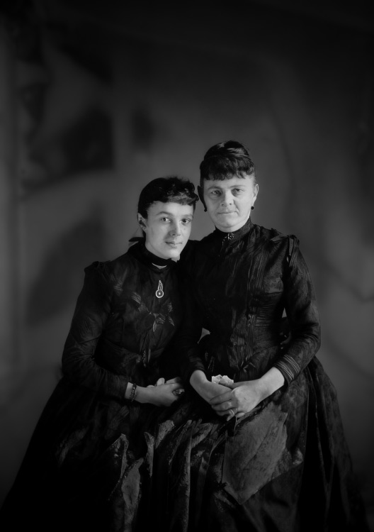 Photo restoration complete with a great result