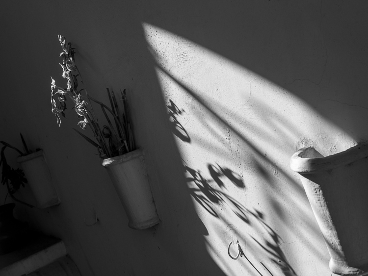 Dramatic images using shadows 750px 34