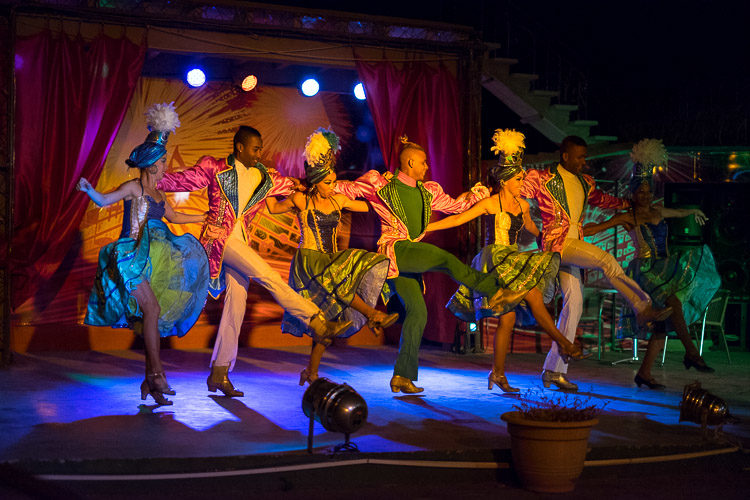 Fuji X-T1: ISO 4000, f/1.4 at 1/850th