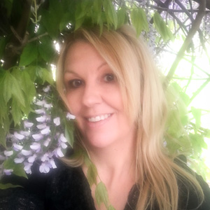 linda pasfield profile photo