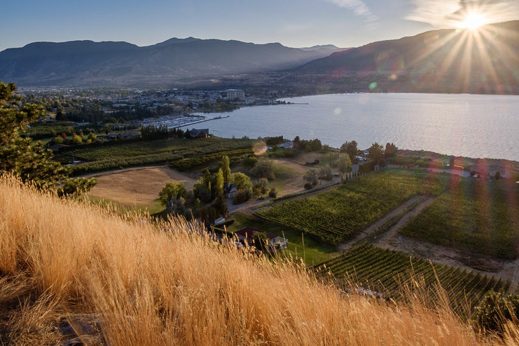 Lightroom photo editor software review HDR example photo for comparison