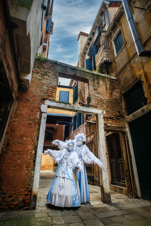 outdoor photo in which Luminar Neo easily finds and replaces the sky.  A pro in my mind.