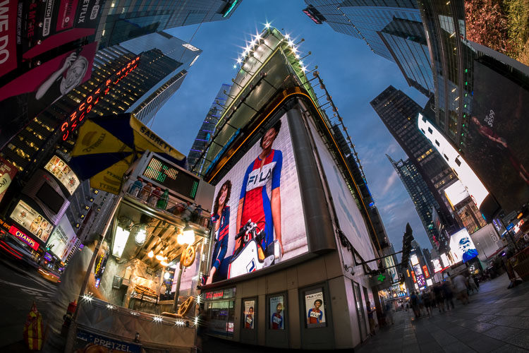NYC begs to be photographed at night!