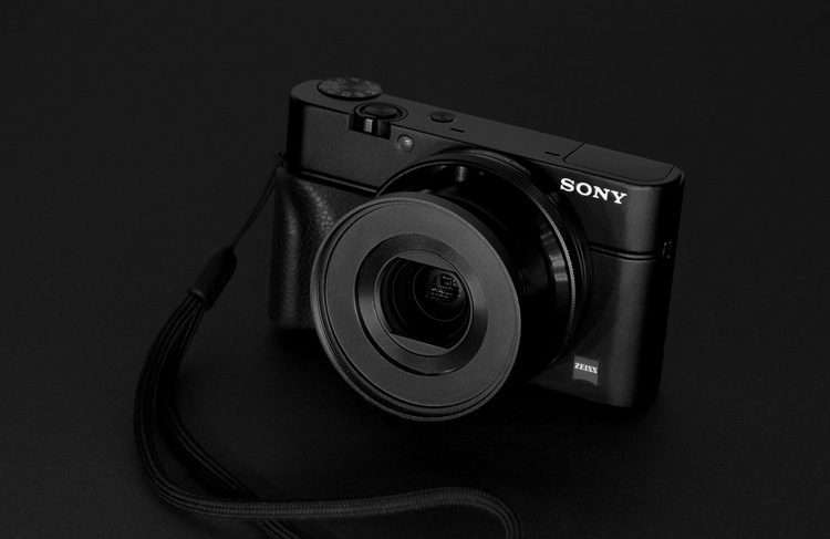 sony point and shoot digital camera