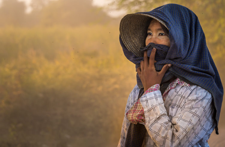 How to do Better Travel Photography by Capturing Environmental Portraits