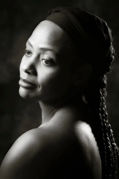 Black and white hollywood glamour portaits 08 jpg